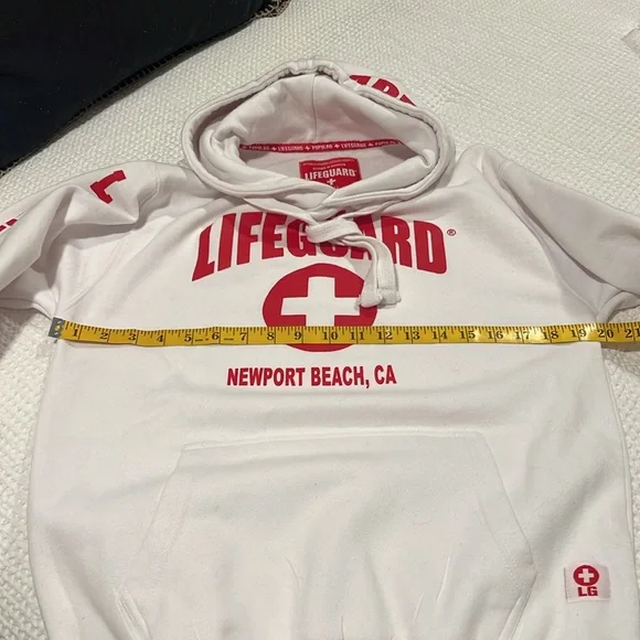 Lifeguard Officially Licensed Newport Beach CA Unisex White Red Hoodie EUC Small - Picture 11 of 12